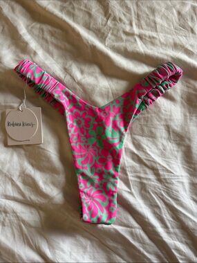 Kulani Kinis Yucca Tucca retro Y bikini bottoms suze medium NWT